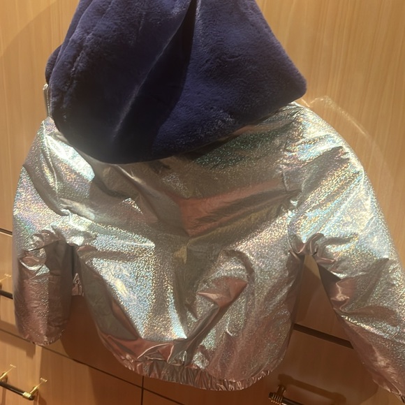 Jacket - Picture 5 of 8